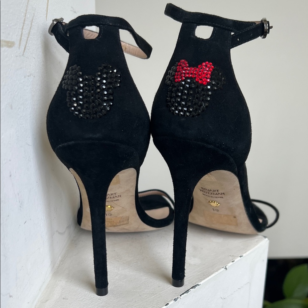 Disney x Stuart Weitzman Nudistcurve 100 Sandals in Black